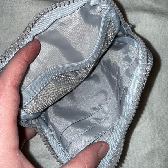 Nylon Wallet - Picture 3 of 4